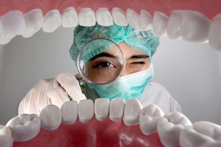Mitos comunes sobre la salud dental